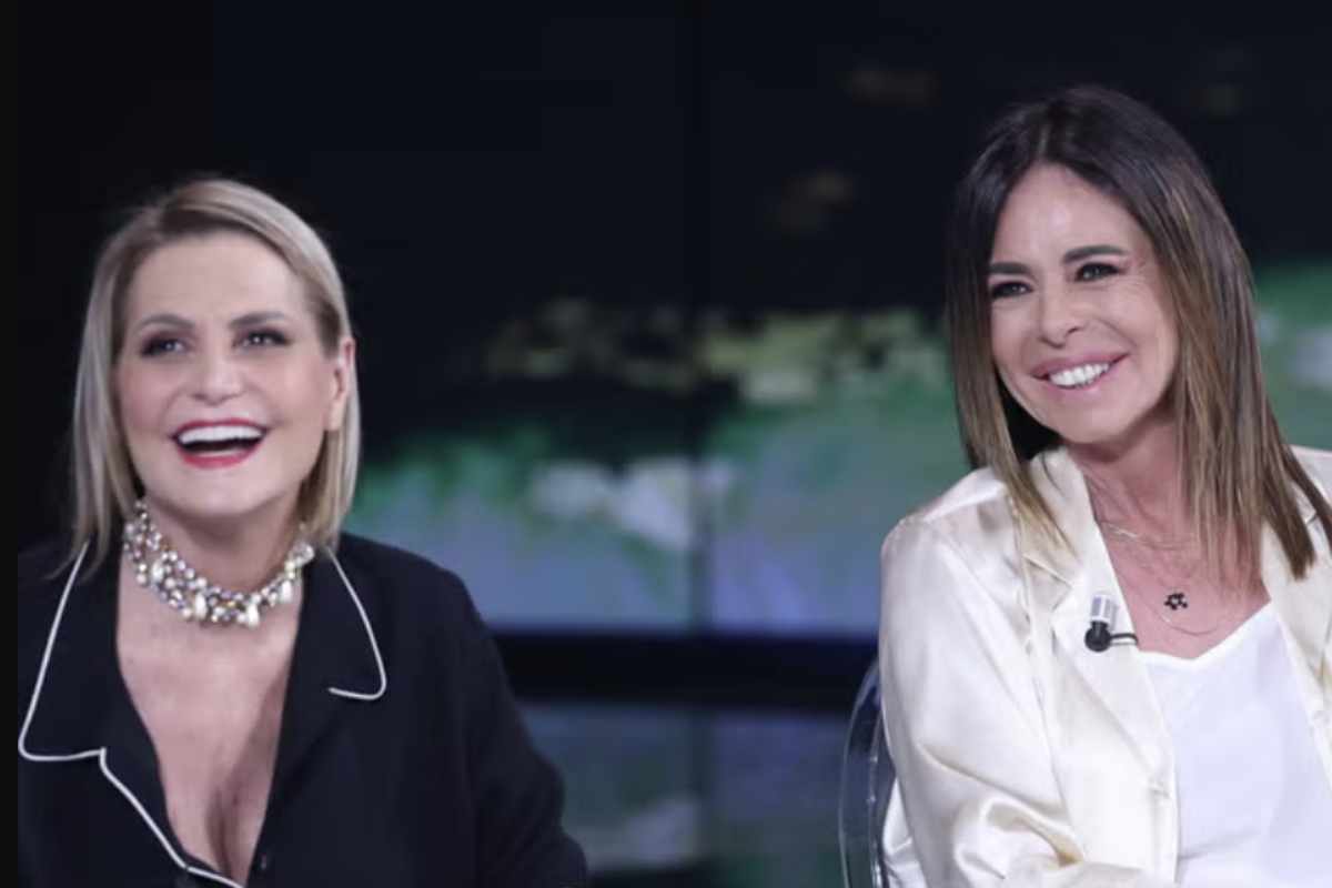 Per la conduttrice, questo momento coincide anche con una fase personale e professionale intensa. Accanto alla conduzione di “Citofonare Rai 2”