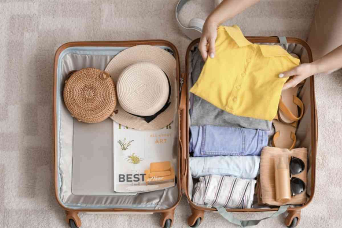 La discussione degenera rapidamente. Le parole diventano dure, i toni si alzano e il confronto si trasforma in uno scontro aperto.