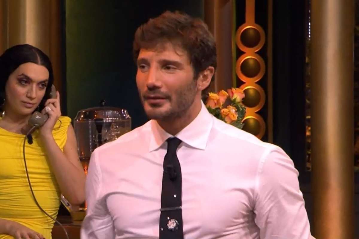 De martino in studio